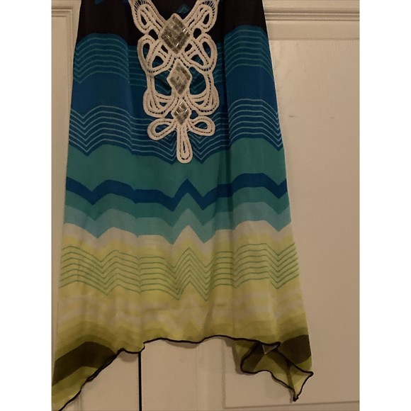 HeartSoul HS Asymmetrical Boho Crochet Sleeveless Blouse Striped M Medium - Picture 2 of 10